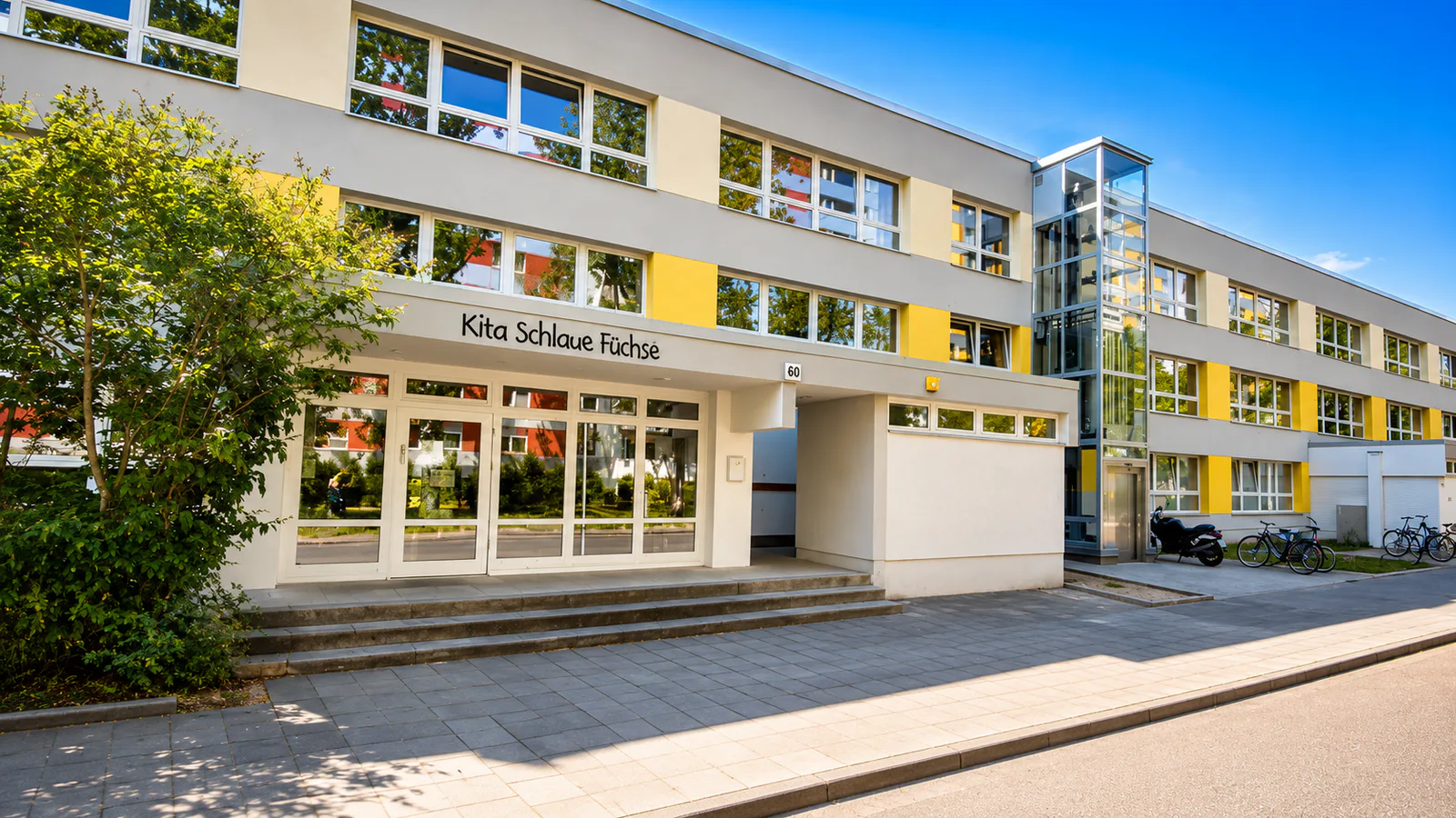 Eingang der CityKids-Kita Schlaue Füchse in der Gensinger Straße